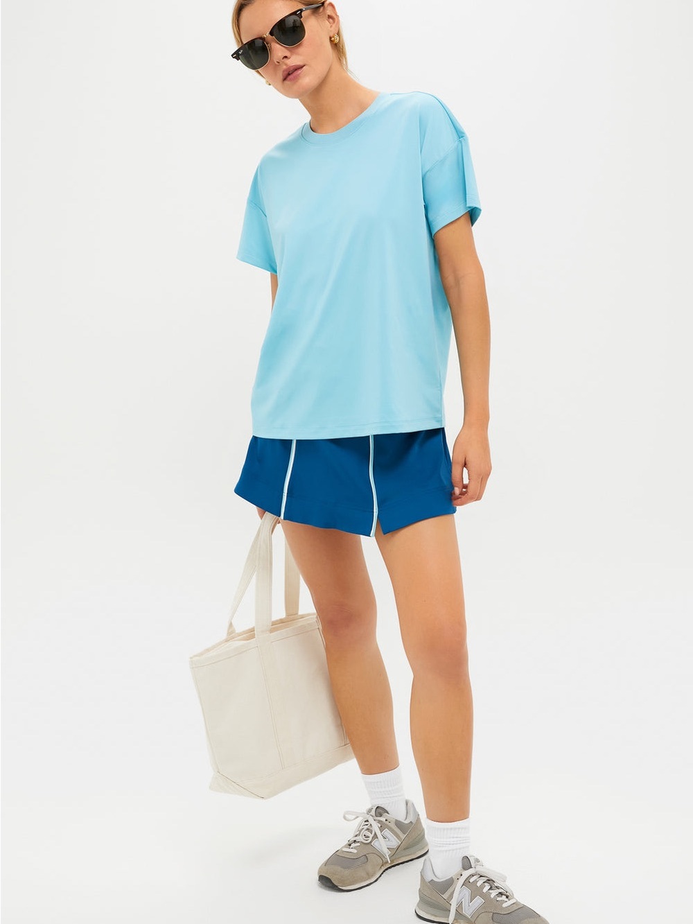 Tuckernuck TNuck Sport Ryan Boyfriend Performance Tee – Bright Blue – Size L